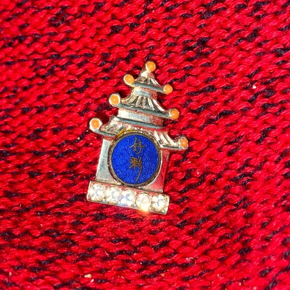 Vintage Chinese Pagoda Enamel Pin With Rhinestones - Picture 1 of 1